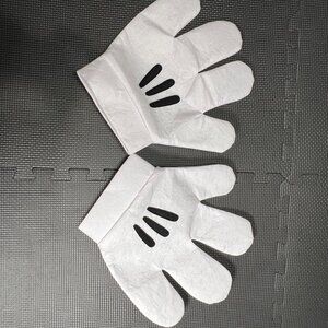 Cartoon Character-Inspired White Oversized Costume Gloves With Black Detail - Fu